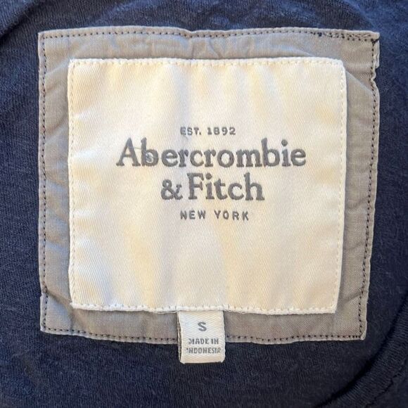 Abercrombie & Fitch Women's Navy Blue Cotton Plunging V Neck Shirt - Picture 6 of 7